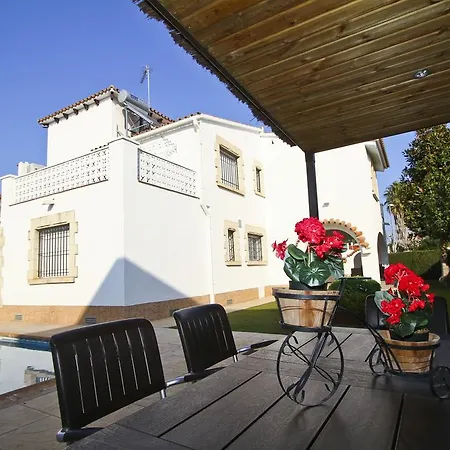 Supreme Villa *